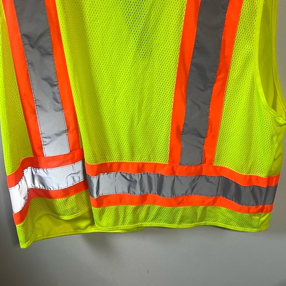 Pyramex Imperfection Safety Vest Sz 2XL - Picture 7 of 8